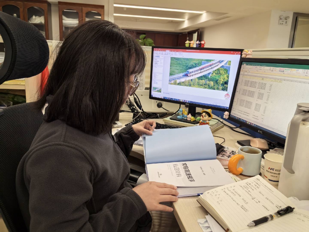 橋梁院 皮福艷：快速磁浮（低運量）交通系統(tǒng)成套技術(shù)攻關高性價比橋建結(jié)構(gòu)研究.jpg